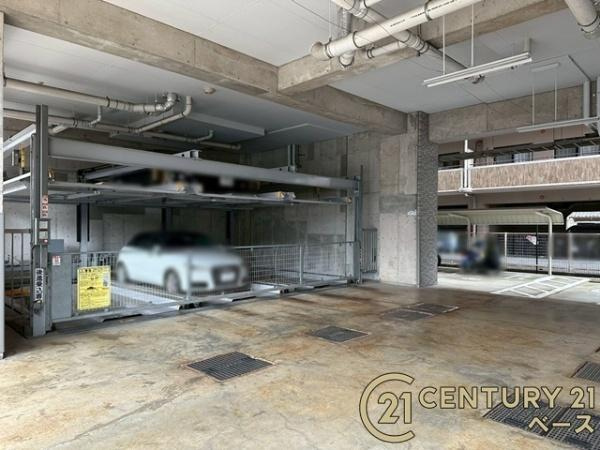 エスリード五位堂の駐車場