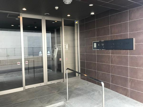 シティライフ岡崎パークウェイのエントランス
