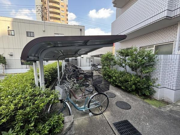 エスポア岡崎のその他共用部分|駐輪場です。