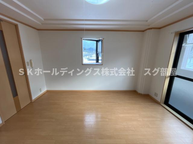 ワン・ピースの内装|洋室