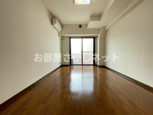 パレ・ドール九段下【おとり物件なし】#学生・社会人にオススメ！初期費用分割払いOK！の居間・リビング
