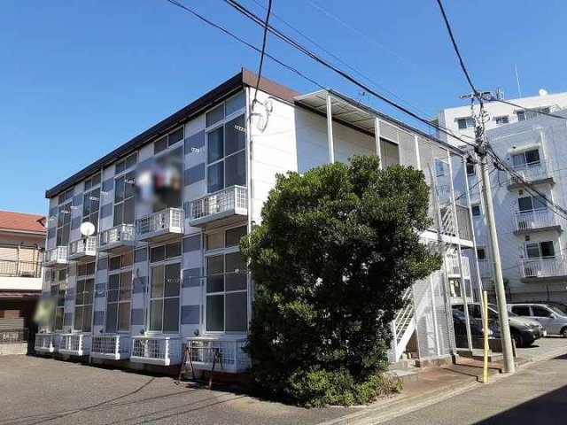 レオパレス大倉山９８の外観