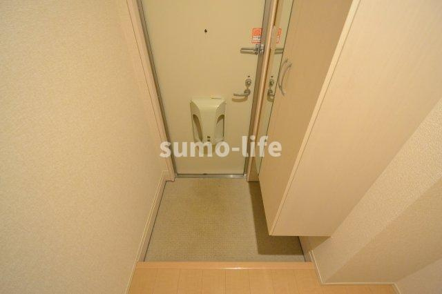 宮の前プラザの玄関