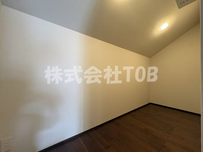 【収納】 | 世田谷区宮坂１丁目戸建-再契約型- | 2F　納戸3.2帖※クリーニング完了前※