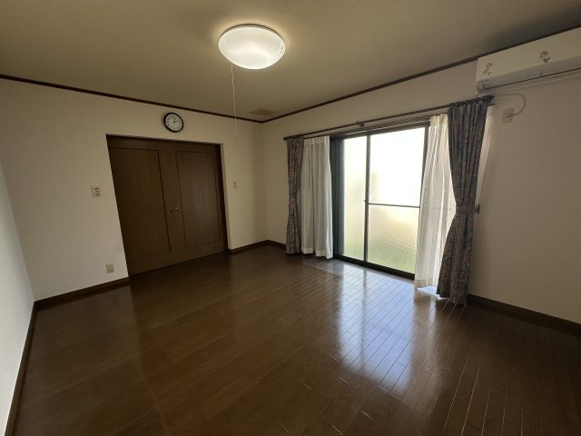 中古住宅　細畑4丁目の居間・リビング