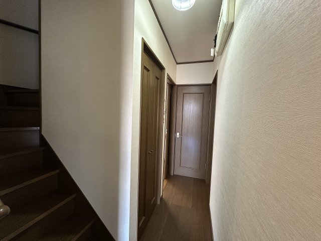 中古住宅　細畑4丁目の内装|廊下