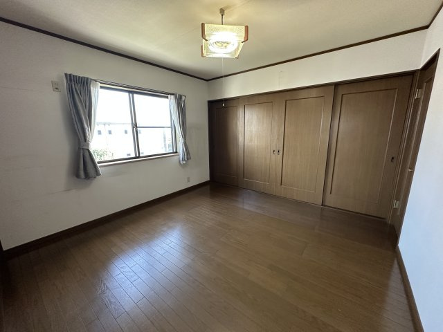 中古住宅　細畑4丁目の洋室|2階　洋室西側