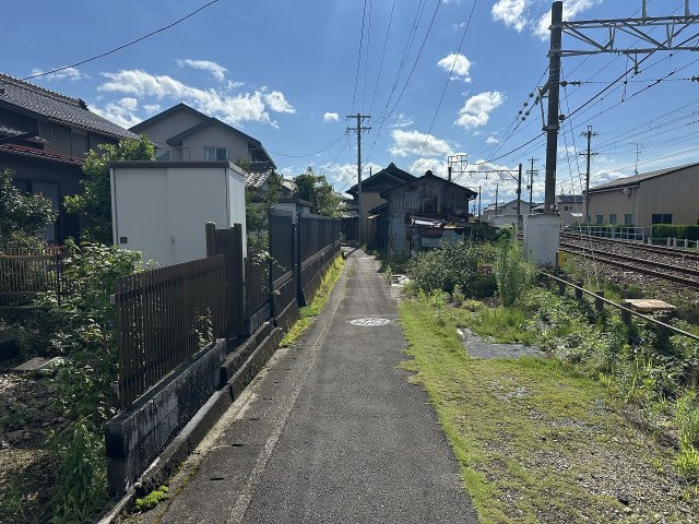 中古住宅　細畑4丁目の前面道路含む現地写真|北側前面道路