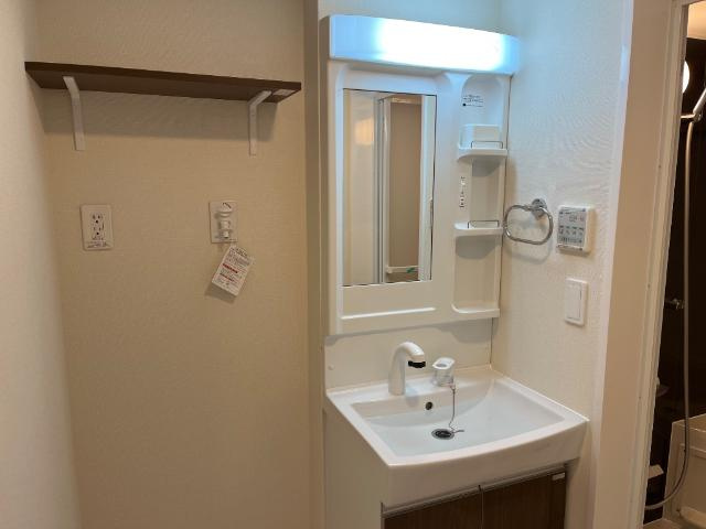 カーサ　クワトロ（Casa.Quattro）の洗面所|洗面