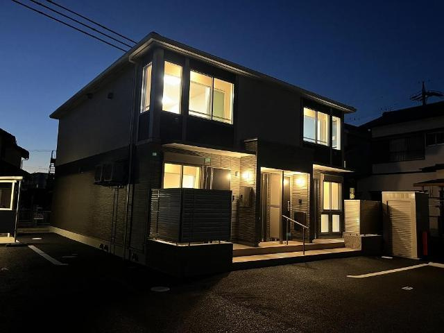 カーサ　クワトロ（Casa.Quattro）の外観|外観写真（夜）