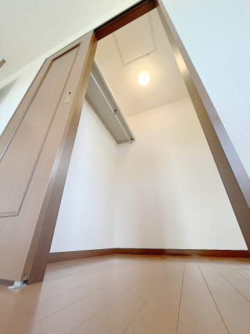 モンテベルデ　A棟の収納