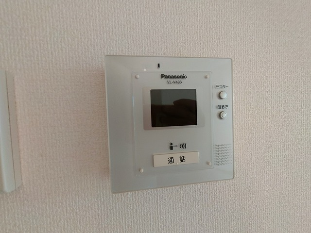 神戸市長田区平和台町３丁目のアパートのセキュリティ|TV付インターフォン