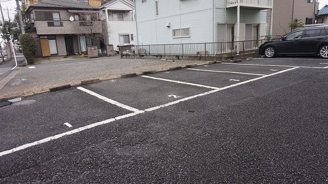 シティマンションタナベの駐車場