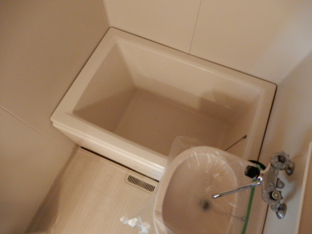 中津ハイツの浴室