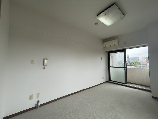 -三丁目不動産-　キャッスルマンション熊谷の洋室|洋室です