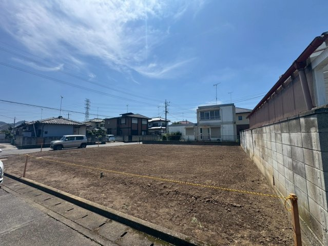 -三丁目不動産事務員-　太田市烏山上町　の外観