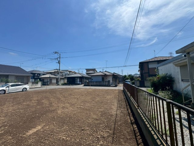 -三丁目不動産事務員-　太田市烏山上町　の外観
