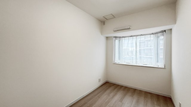 ライオンズマンション西日暮里第二の洋室|使い勝手のいい洋室です