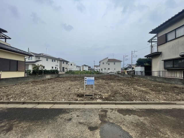 -三丁目不動産-　熊谷市新島　更地の外観