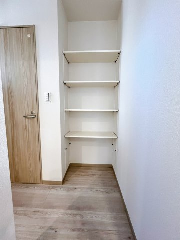 ワイウッドコート滑川町月の輪第2期の収納|便利な収納スペースです