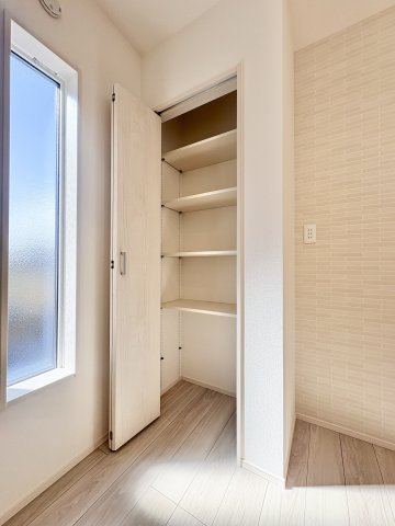ワイウッドコート羽生市砂山第1期の収納|専用の収納スペースです