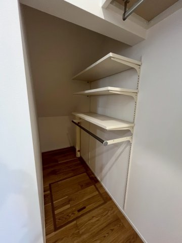 藤久良町　中古戸建ての収納