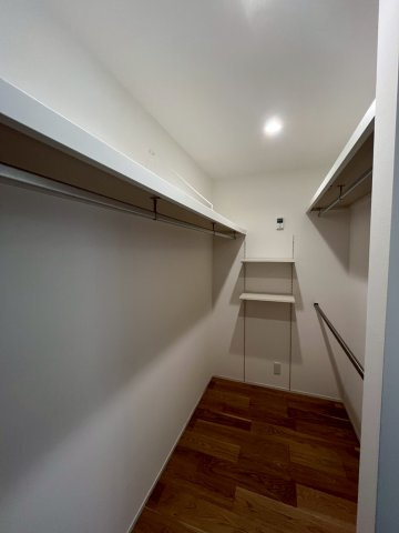 藤久良町　中古戸建ての収納