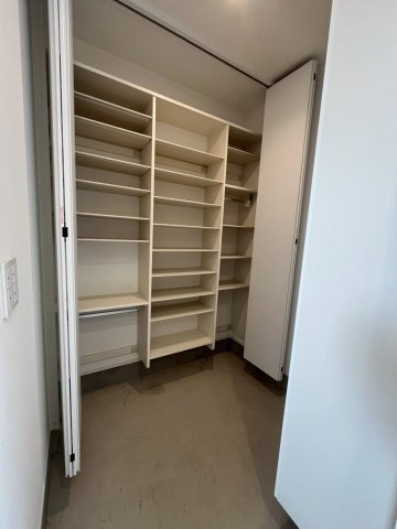 藤久良町　中古戸建ての収納|たっぷりとした収納スペースです