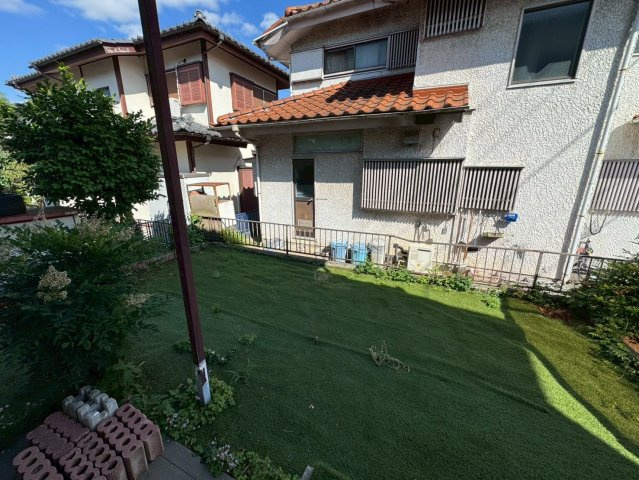 -三丁目不動産-　小川町東小川4丁目　東南角地の庭|たまにはお庭で休日を過ごしてみるのもよいかもしれません