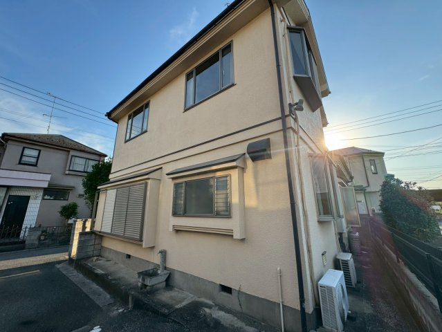 -三丁目不動産-　熊谷市肥塚　平成3年築の前面道路含む現地写真|前面道路含む現地写真です