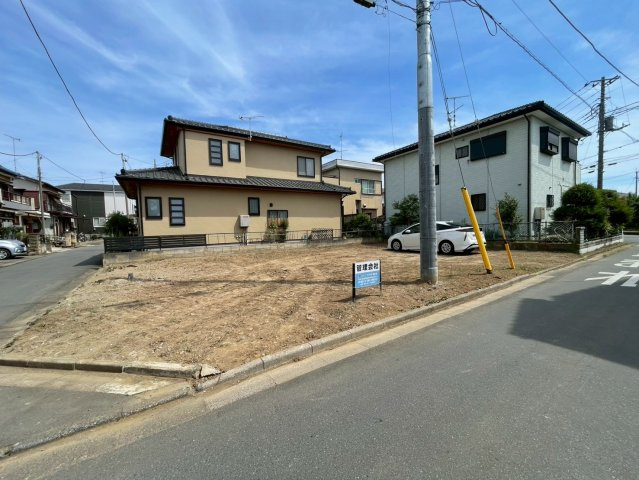 -三丁目不動産-　深谷市上野台　角地更地渡しの外観