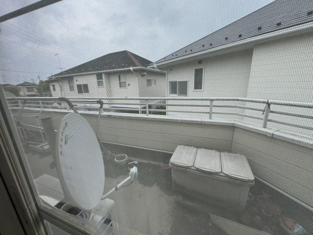 -三丁目不動産-　熊谷市柿沼　平成7年築のバルコニー|バルコニー付きです