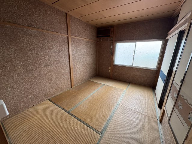 富岡市富岡の中古一戸建の和室|来客時にも便利な和室付き