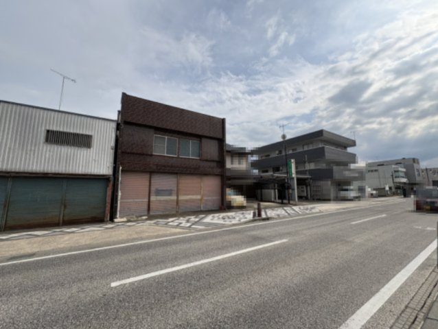 富岡市富岡の中古一戸建の前面道路含む現地写真|前面道路含む現地写真です