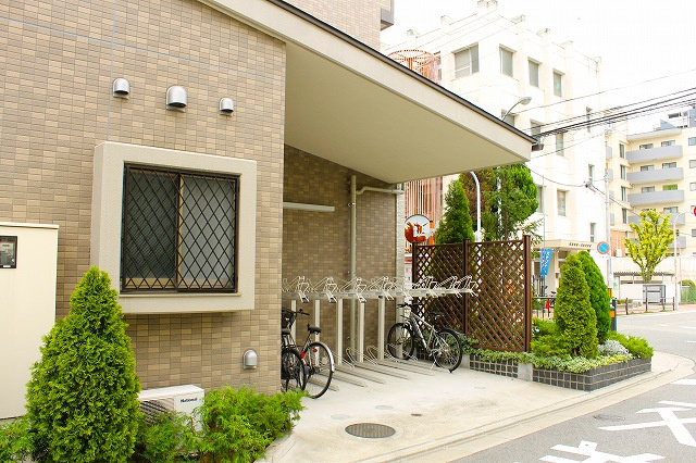 【エントランス】superbeESAKA 