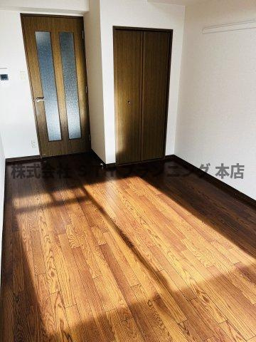 仲介手数料0円！ジョバネ藤原の居間・リビング