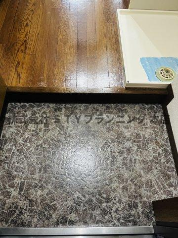 仲介手数料0円！ジョバネ藤原の玄関