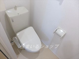 サニーユニゾン　Ｃのトイレ|シャワートイレ・収納棚あり