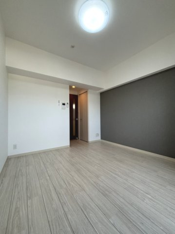 【洋室】エグゼ新大阪南