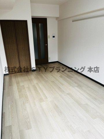 仲介手数料0円！ジョバネ藤原の居間・リビング