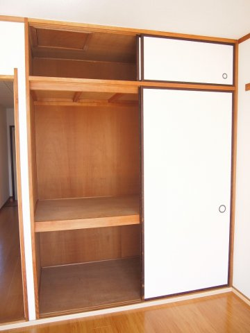 マンション　グリンピアの収納