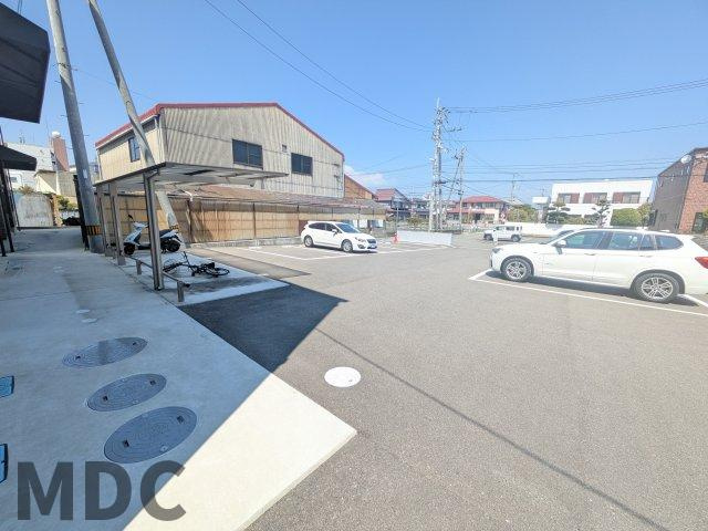 ココカラハウス川内3Cの駐車場