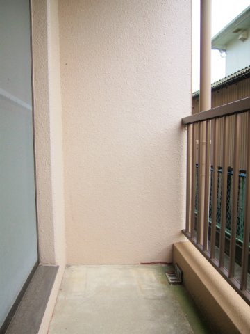 ローヤルマンション【キャッシュバック対象物件】のバルコニー|バルコニー付きです