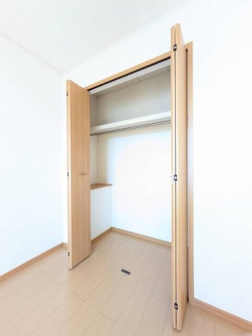 クラッセ弐番館の収納