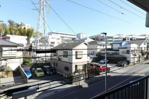 川崎市多摩区南生田７丁目の賃貸マンションの展望