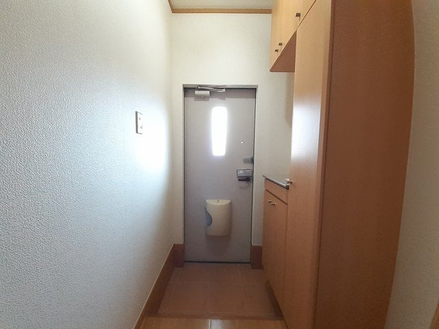 落ち着いた玄関です
