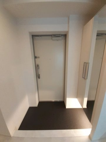 シンプルで使いやすい玄関です