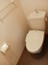 ゆったりとした空間のトイレです