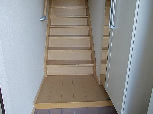 毎日通る玄関はこちらです