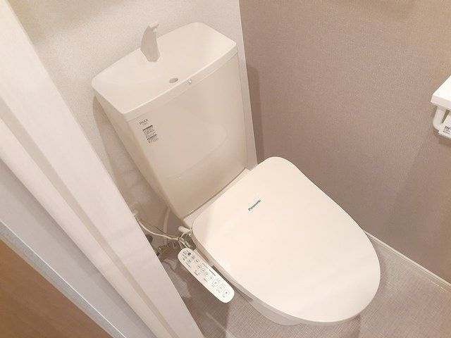 ヒカルサ高岡角イーストのトイレ